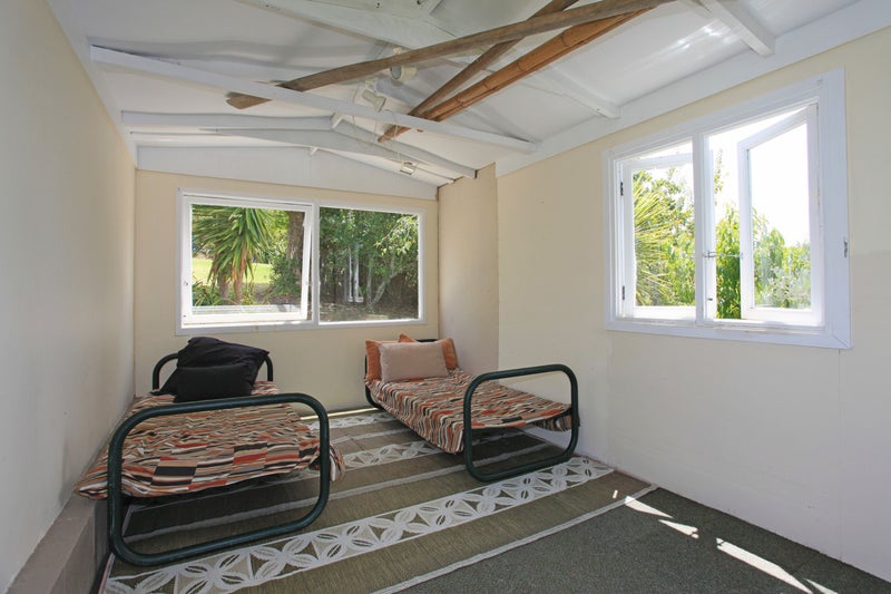 9 Matapana Road, Palm Beach, Waiheke Island - Carousel 17