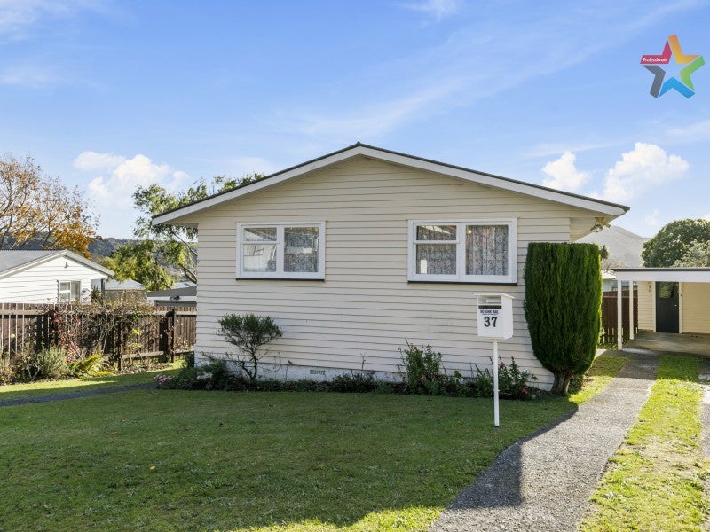 37 Antrim Crescent, Wainuiomata, Lower Hutt - Carousel 19