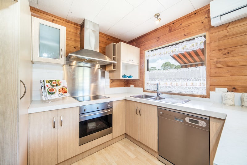 1/134 Spinella Drive, Bayview, Auckland - Carousel 2