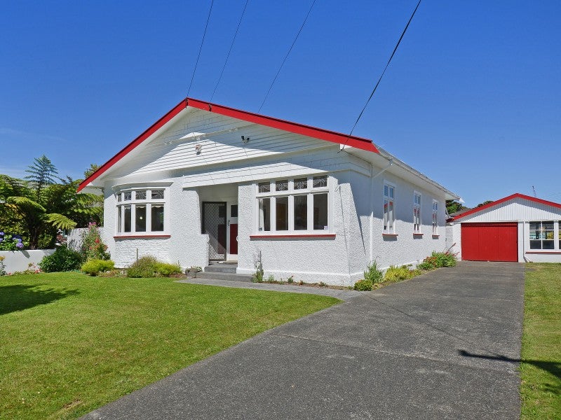 7 Fuller Grove, Woburn, Lower Hutt - Carousel 1