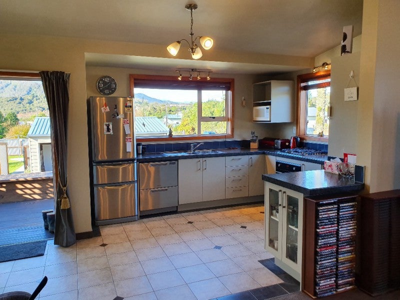 0 State Highway 6, Runanga, Runanga - Carousel 20