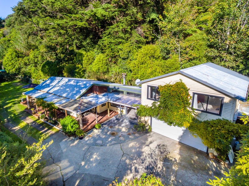 536 Main Road North, Timberlea, Upper Hutt - Carousel 1