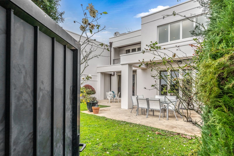 4 Ngaiwi Street, Orakei, Auckland - Carousel 1