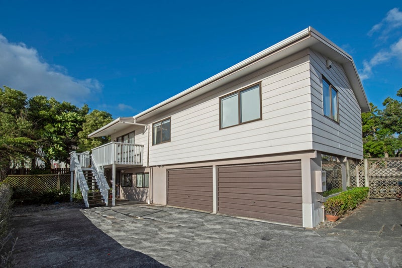 1/5 Neal Avenue, Glenfield, Auckland - Carousel 1