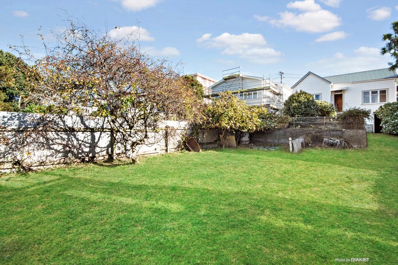 5 Millward Street, Newtown, Wellington - Carousel 2