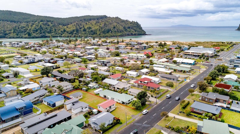 120 Hetherington Road, Whangamatā - Carousel 1