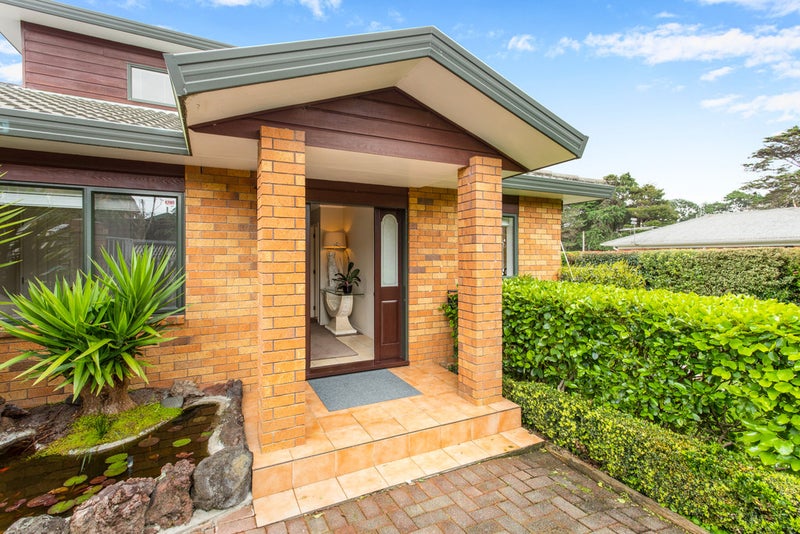 12A Godley Road, Green Bay, Auckland - Carousel 1