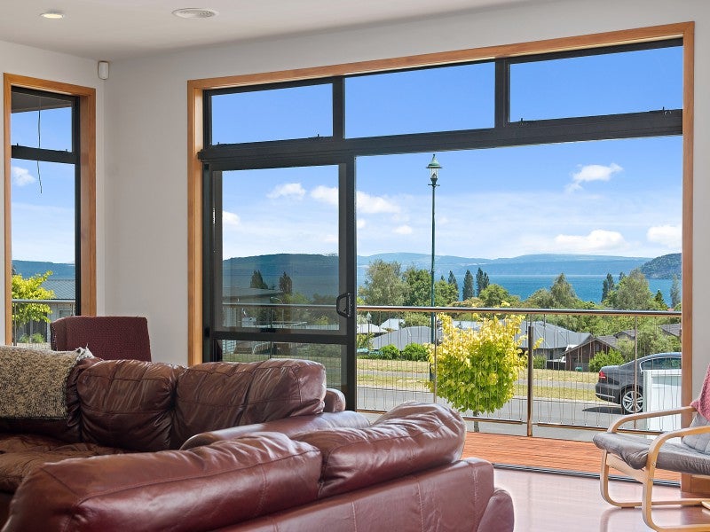 6 Kestrel Lane, Kinloch, Taupō - Carousel 1