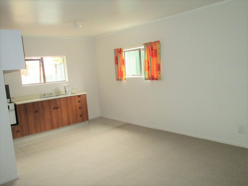 19 Icarus Place, Sunnybrook, Rotorua - Carousel 2