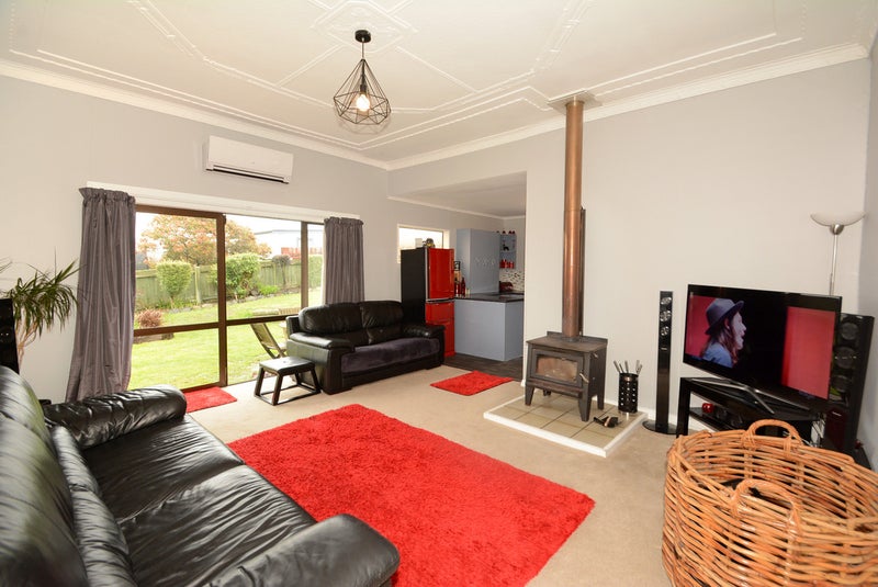 2A Neill Street, Green Island, Dunedin - Carousel 1