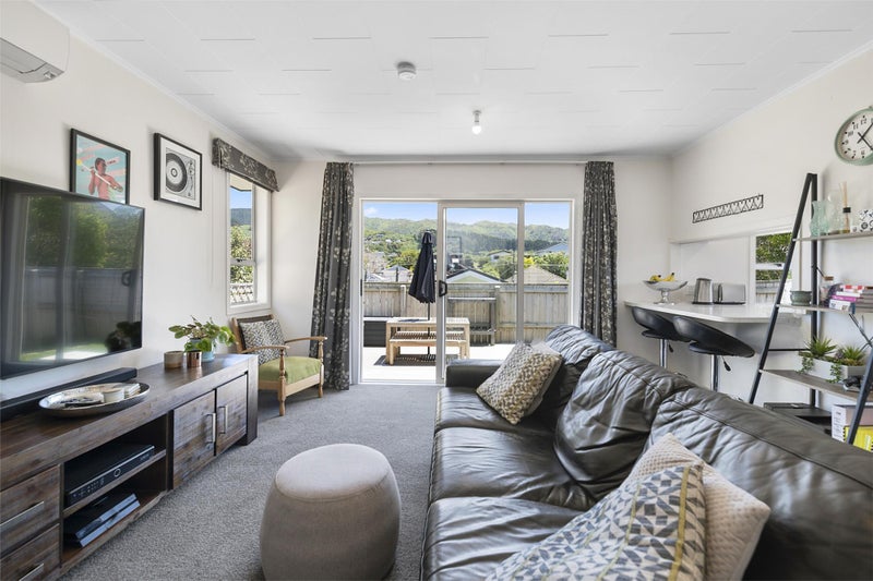 36A Ranui Terrace, Tawa, Wellington - Carousel 19