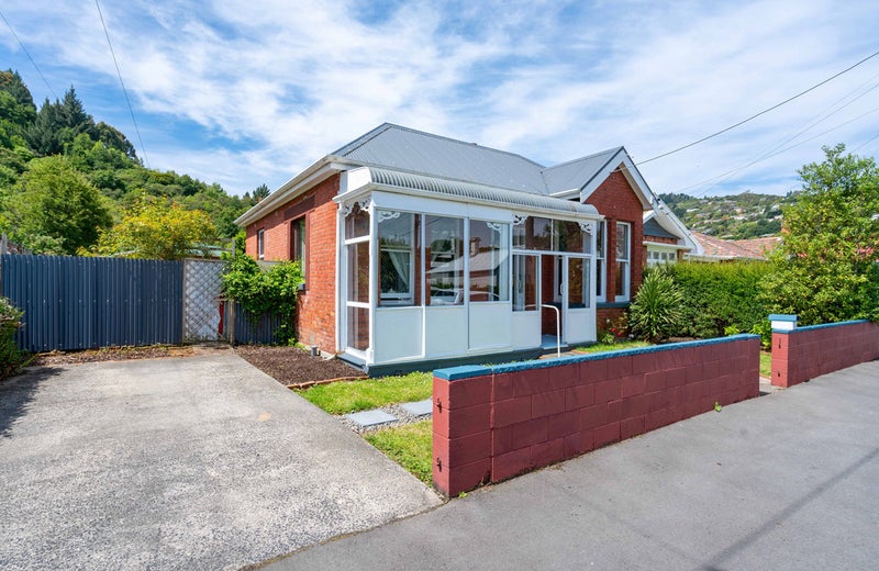 28 Selwyn Street, North East Valley, Dunedin - Carousel 1