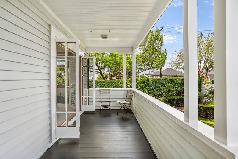 1 TE KAWA RD, One Tree Hill, Auckland - Carousel 2