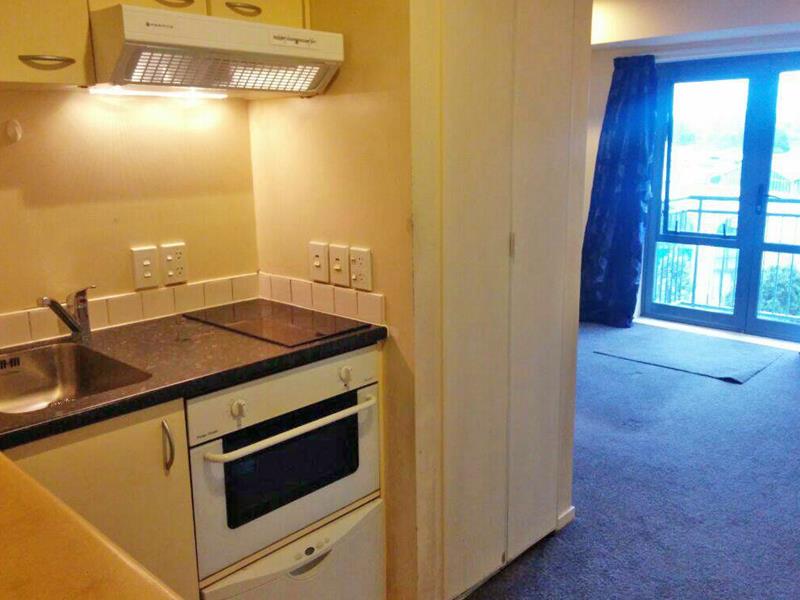 4J/10 Crown Lynn Place, New Lynn, Auckland - Carousel 2