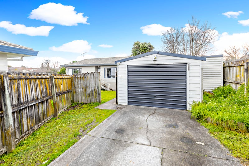 2/73 Etherton Drive, Weymouth, Auckland - Carousel 16