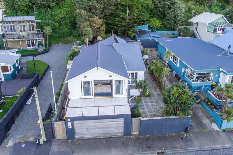 135 Breaker Bay Road, Breaker Bay, Wellington - Carousel 2