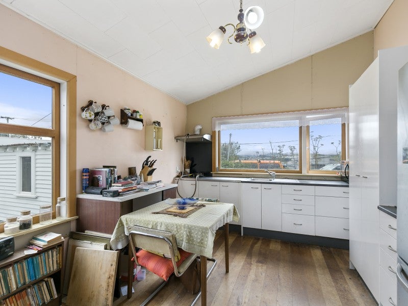 46 View Road, Houghton Bay, Wellington - Carousel 2