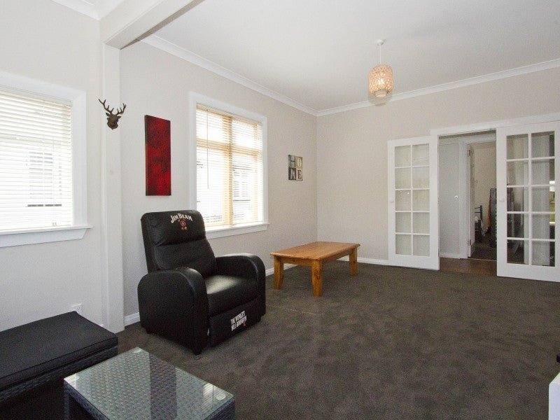 2/104 Waiwhetu Road, Waterloo, Lower Hutt - Carousel 1