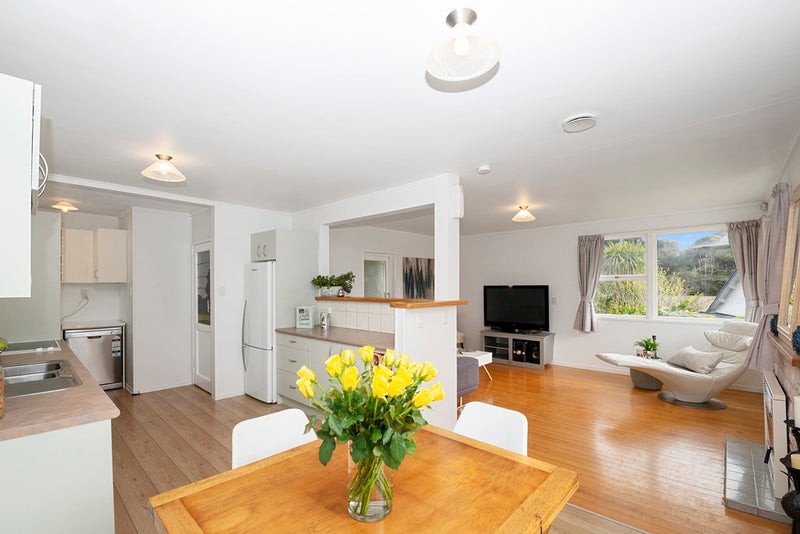 29 Melba Street, Beach Haven, Auckland - Carousel 2