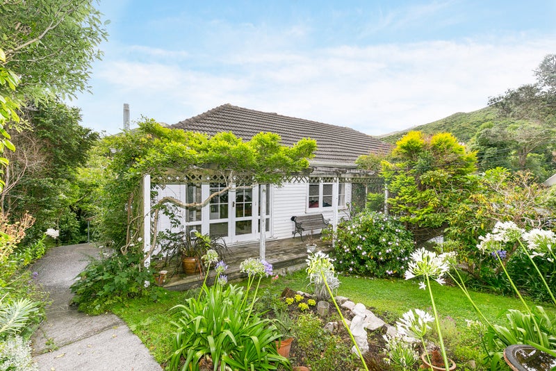 28 Fox Street, Ngaio, Wellington - Carousel 1