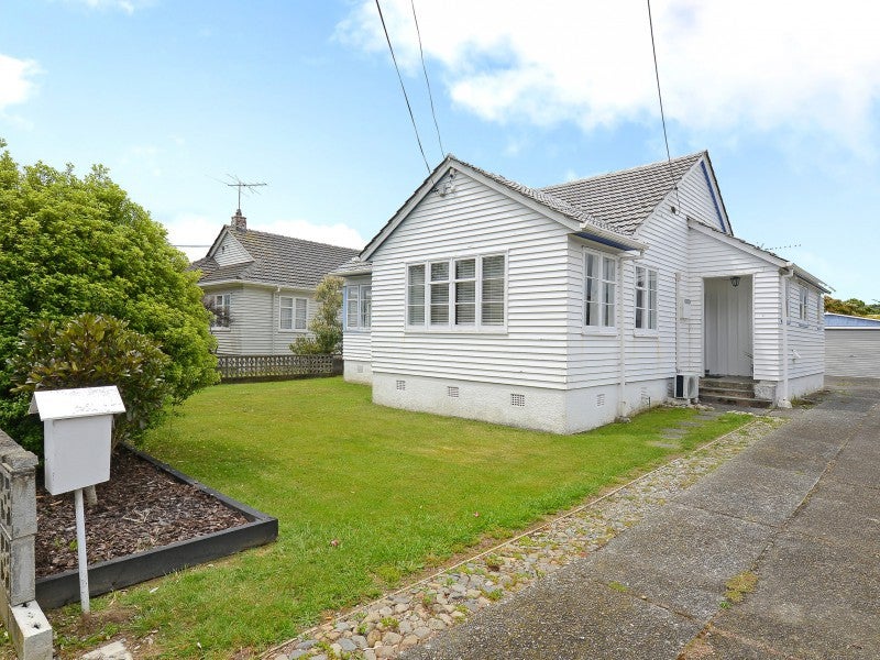 10 McParland Street, Ebdentown, Upper Hutt - Carousel 1