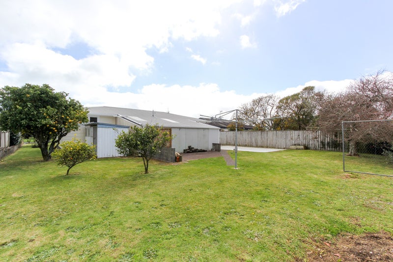 3 Smith Road, Merrilands, New Plymouth - Carousel 26