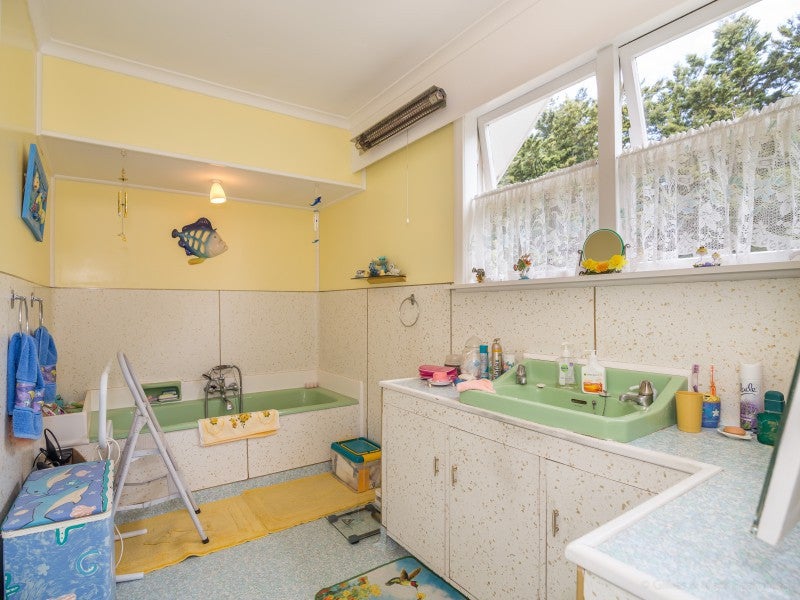 9A Tiniroa Grove, Silverstream, Upper Hutt - Carousel 26