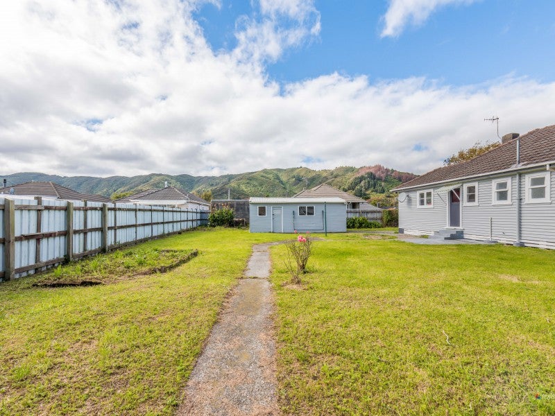 4 Devon Street, Wainuiomata, Lower Hutt - Carousel 20