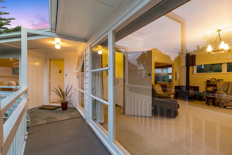 1/31 Morton Avenue, Forrest Hill, Auckland - Carousel 1