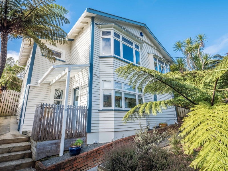 68 Standen Street, Karori, Wellington - Carousel 1