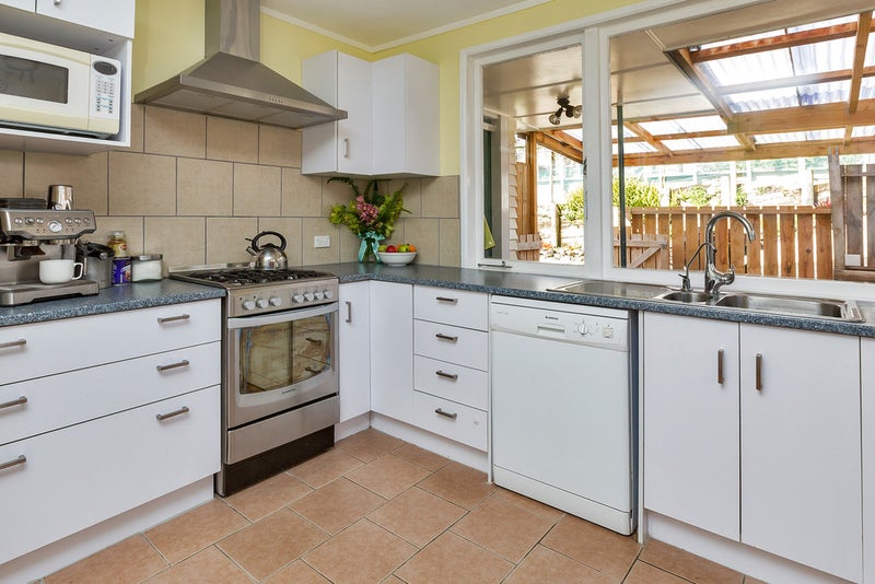 65 Ogle Crescent, Kamo, Whangarei - Carousel 2