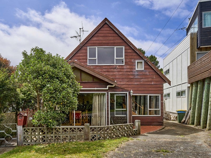 92 Muri Road, Pukerua Bay, Porirua - Carousel 1