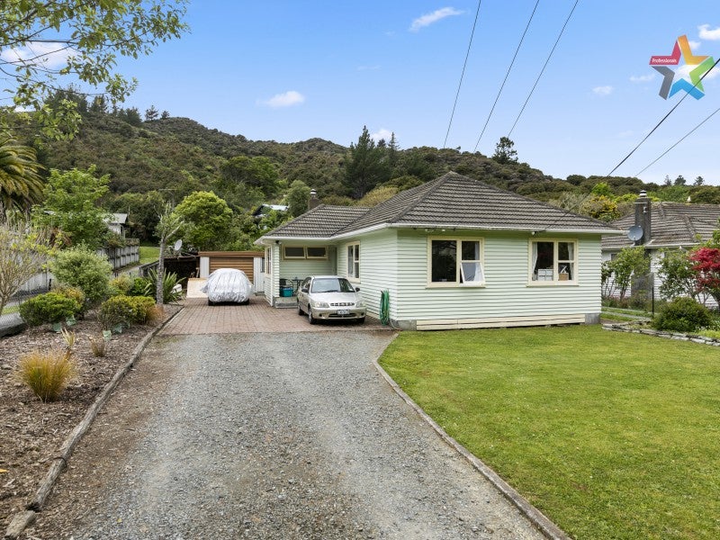 90 Hair Street, Wainuiomata, Lower Hutt - Carousel 1