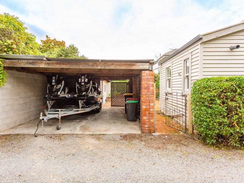 16A Aikmans Road, Merivale, Christchurch - Carousel 18
