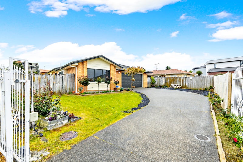 62 Waimahia Avenue, Weymouth, Auckland - Carousel 2