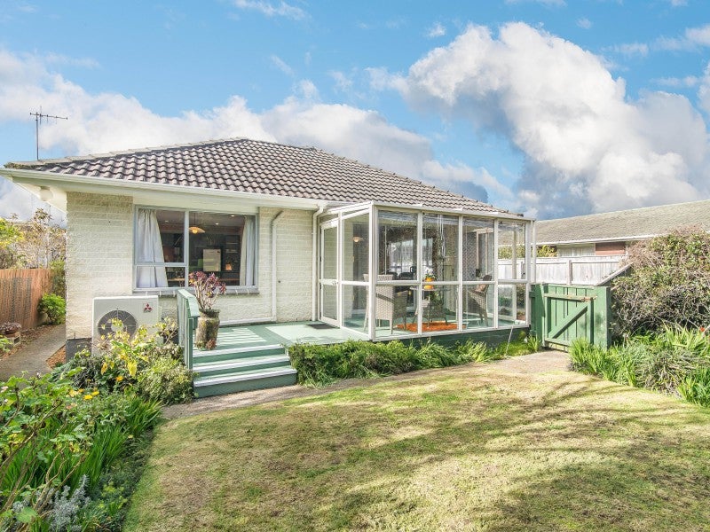 44A Matatua Road, Raumati Beach, Paraparaumu - Carousel 1