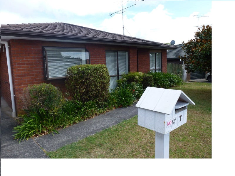 7 Sherpa Place, Massey, Auckland - Carousel 1