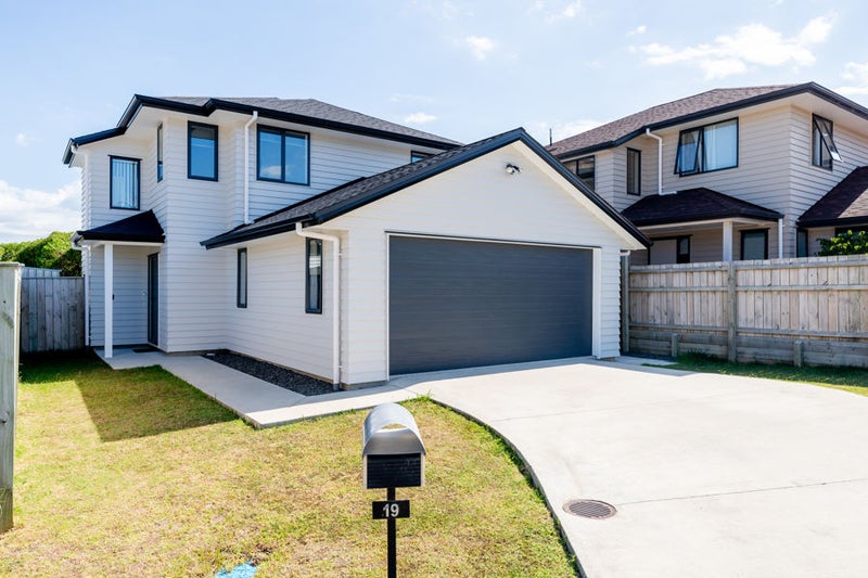 19 Maylee Crescent, Gulf Harbour, Whangaparaoa - Carousel 2