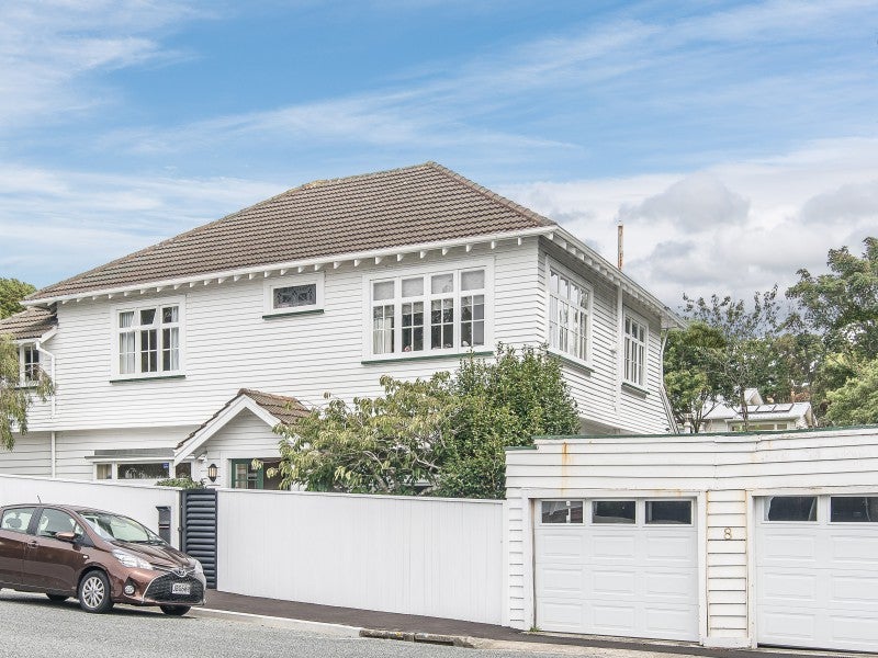 8 Flers Street, Karori, Wellington - Carousel 2