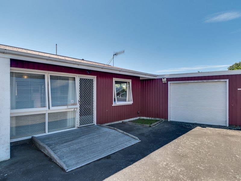 2/14 NORWICH Crescent, TAMATEA, NAPIER - Carousel 1