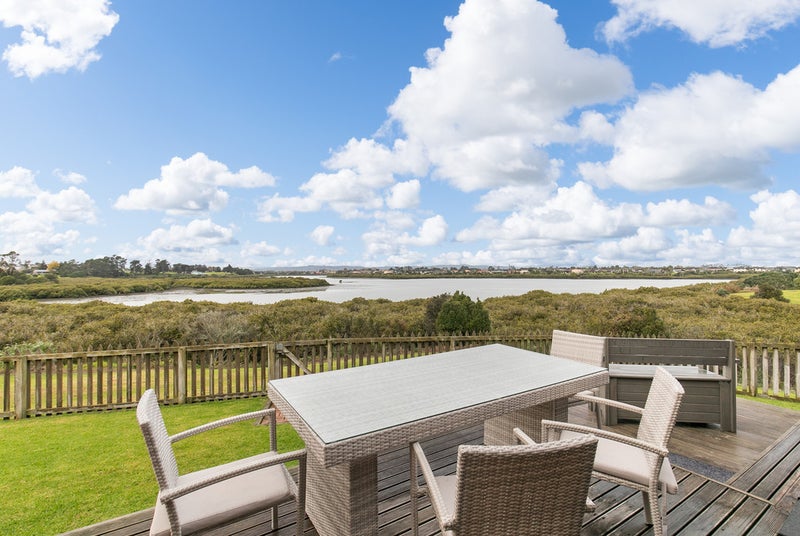 74 Waimahia Avenue, Weymouth, Auckland - Carousel 1