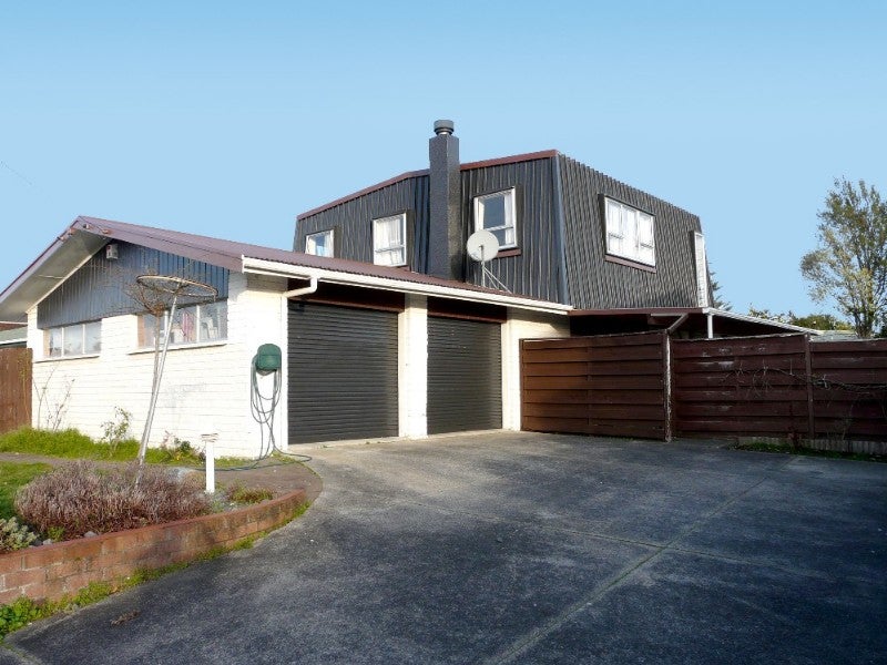 27 English Street, St Andrews, Hamilton - Carousel 1