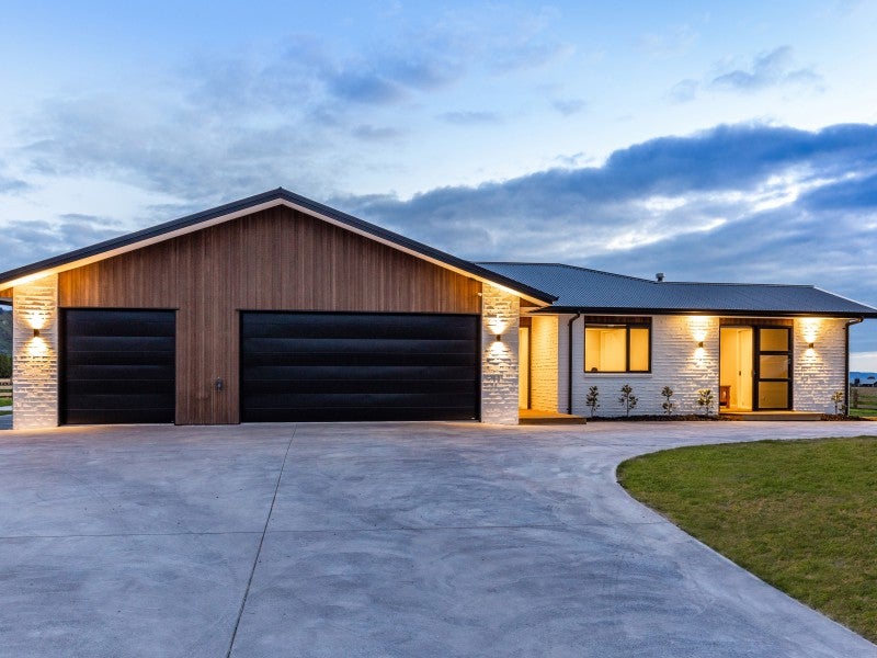 7 Kanuka Grove, Kinloch, Taupo - Carousel 2