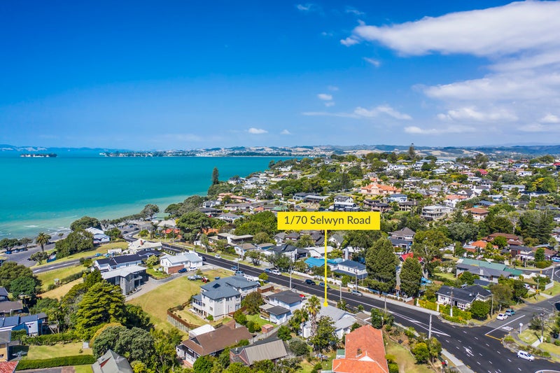 1/70 Selwyn Road, Howick, Auckland - Carousel 1