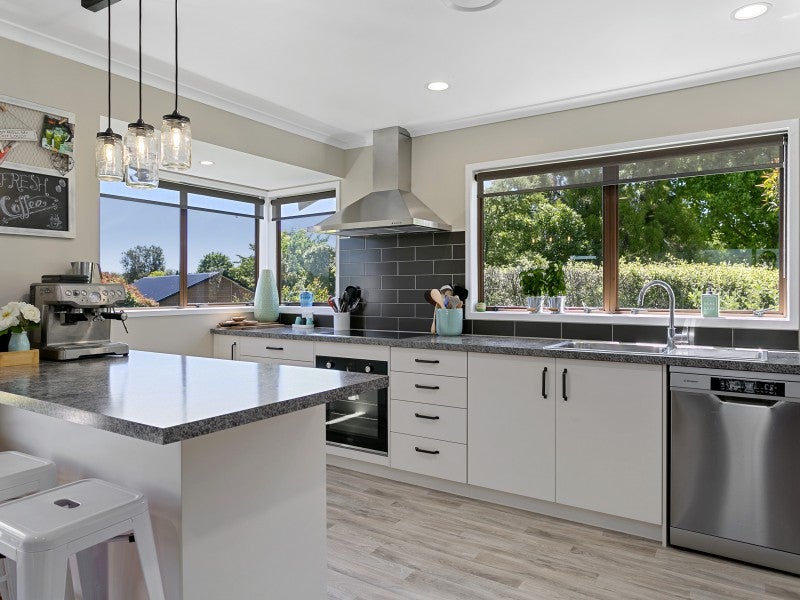 5 Tobin Place, Richmond Heights, Taupo - Carousel 2