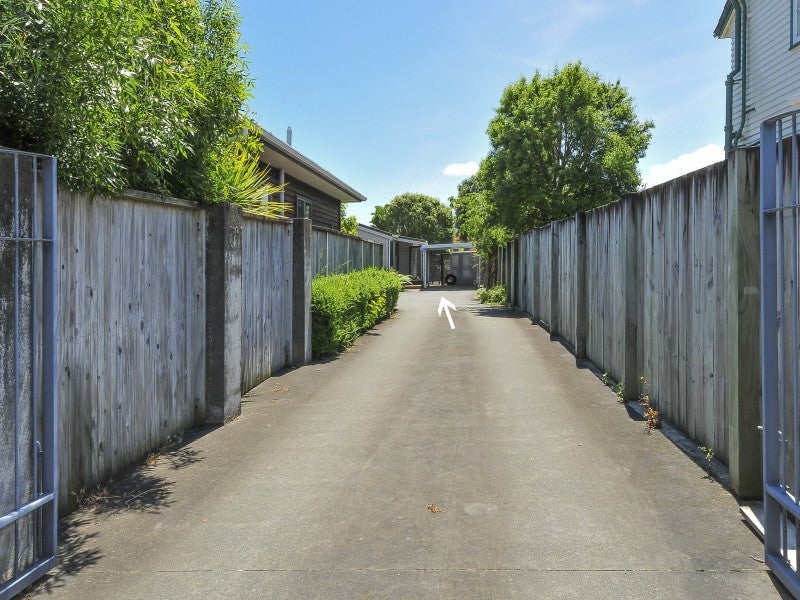 211 Knights Road, Hutt Central, Lower Hutt - Carousel 19