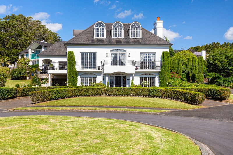 15 Maldon Court, Dannemora, Auckland - Carousel 1