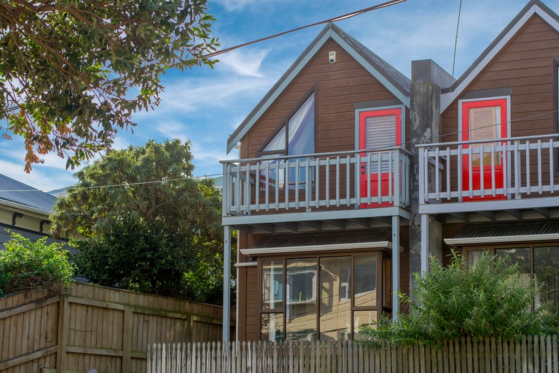 3/5 Scarborough Terrace, Mount Victoria, Wellington - Carousel 19