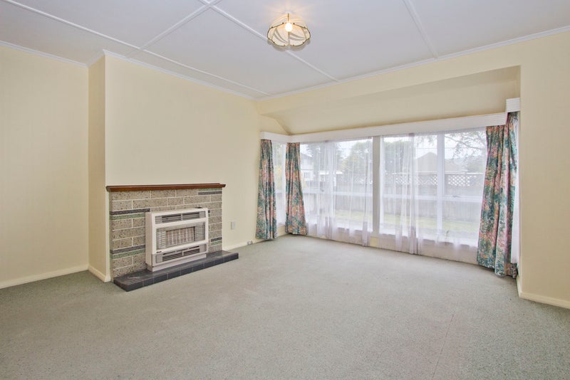 1/350 Waiwhetu Road, Fairfield, Lower Hutt - Carousel 2