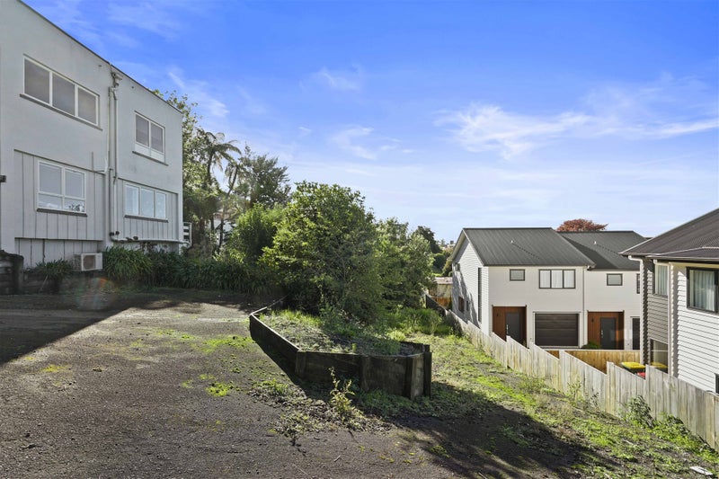 39 Thackeray Street, Hamilton Lake, Hamilton - Carousel 12